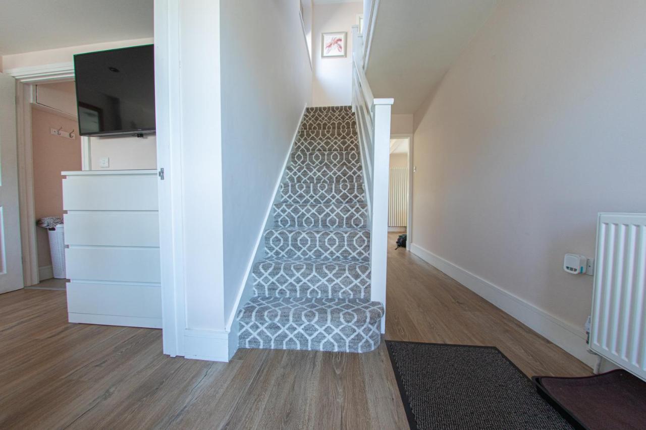 Styche View, Beautiful 4 Bedroom Home Available มาร์เก็ต เดรย์ตัน ภายนอก รูปภาพ